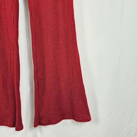 NWT Carbon38 Brushed Ribbed Flare Pants in Rum Wine - Size M - Picture 5 of 12